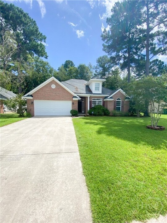 139 Fire Thorn Ln in Pooler, GA - Building Photo