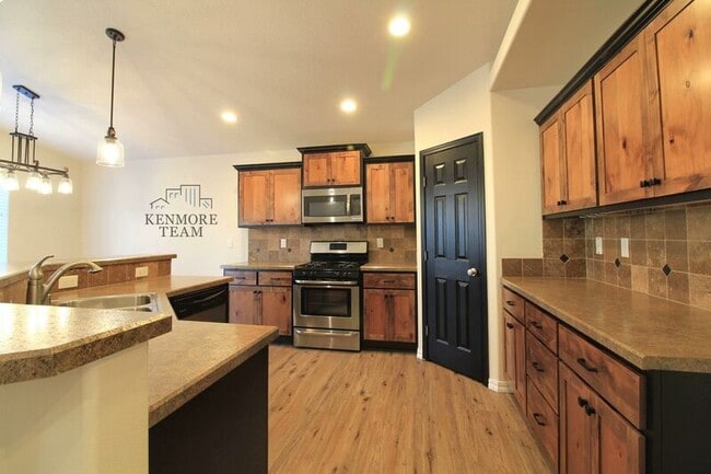 property at 544 Lakerose Loop