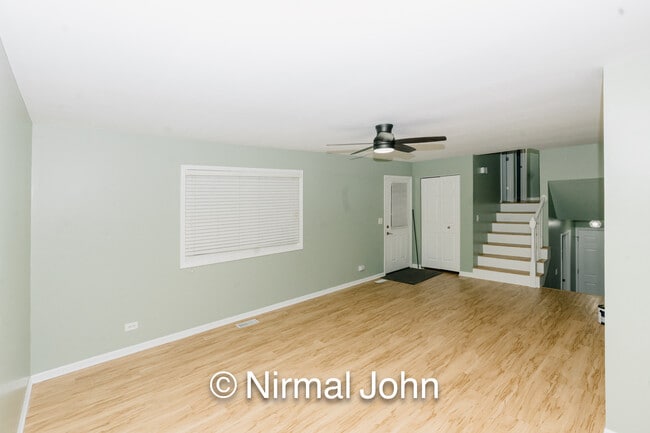 30 Monterey Dr in Vernon Hills, IL - Building Photo - Building Photo