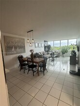 8233 Harding Ave in Miami Beach, FL - Building Photo - Building Photo