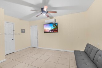 12426 SW 259th St-Unit -A in Homestead, FL - Building Photo - Building Photo