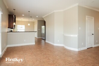 320 Country Crossing Cir in Magnolia, TX - Foto de edificio - Building Photo