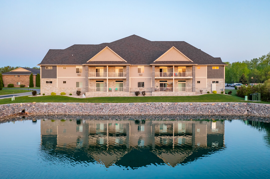 Casaloma Towers Apartment in Appleton, WI - Building Photo