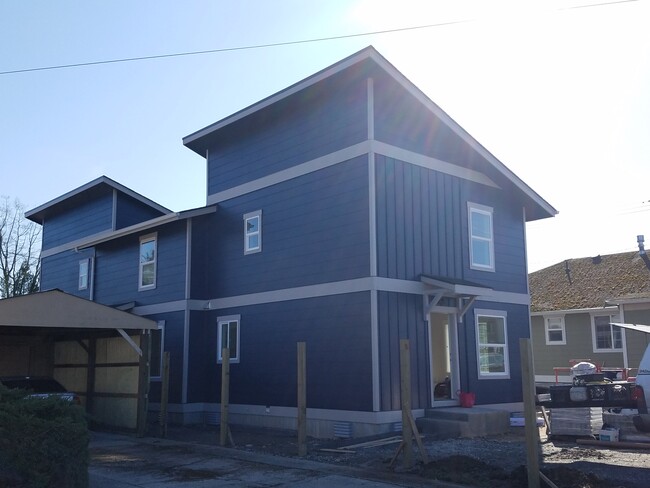 property at 104 N Anacortes St