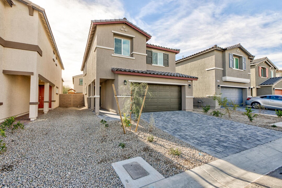 3511 La Cura Ave in Las Vegas, NV - Building Photo