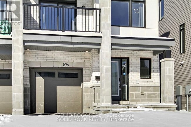 574 Tahoe Hts in Ottawa, ON - Building Photo - Building Photo