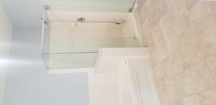 111 Shinnecock Dr in Englishtown, NJ - Building Photo - Building Photo