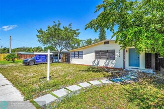 1236 NW 7th Terrace in Fort Lauderdale, FL - Building Photo - Building Photo
