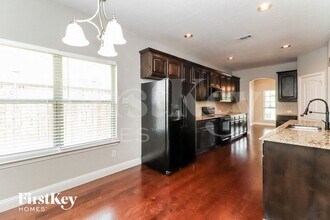 3031 Carlton Pkwy in Waxahachie, TX - Building Photo - Building Photo