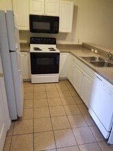 525-529 Glendale Ave in Lehigh Acres, FL - Building Photo - Building Photo