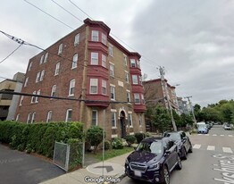 118 Berkshire St, Unit 6 in Cambridge, MA - Building Photo