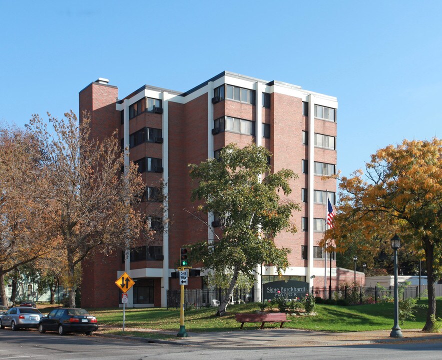 Signe Burckhardt Manor in Minneapolis, MN - Building Photo