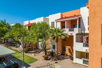El Adobe Condominiums in Tempe, AZ - Building Photo - Building Photo