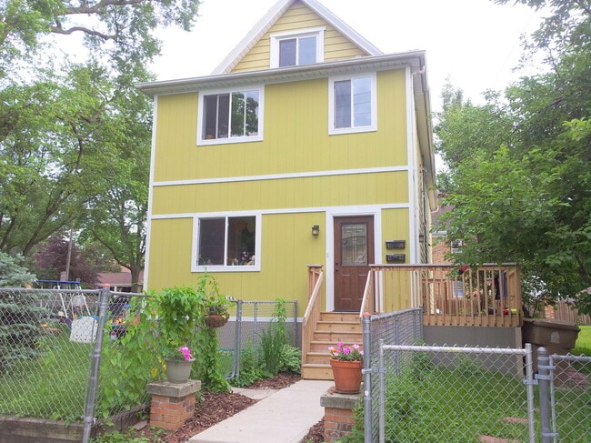 1203 Chandler St, Unit 1203 1b Studio in Madison, WI - Building Photo - Building Photo