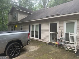 1287 Hampton Locust Grove Rd in Locust Grove, GA - Building Photo