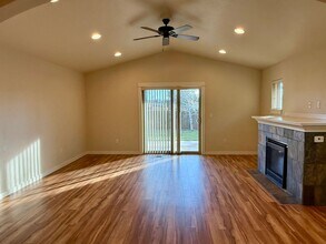 21181 Capella Pl in Bend, OR - Building Photo - Building Photo