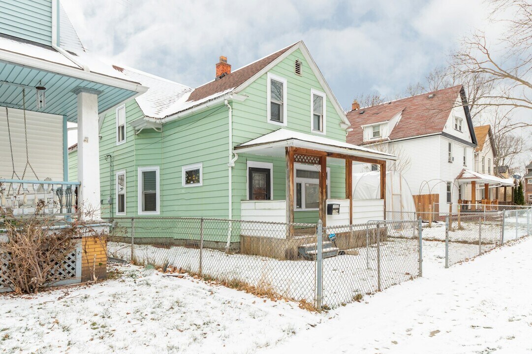 3794 W 38th St in Cleveland, OH - Building Photo