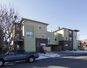 LoHi Apartment Bldg in Denver, CO - Building Photo - Building Photo