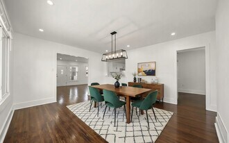 1975 Gladstone St, Unit Upper Unit in Detroit, MI - Building Photo