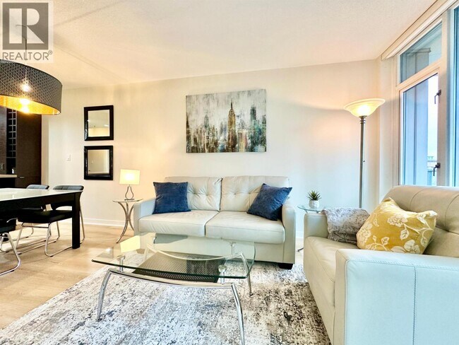 833 Homer St in Vancouver, BC - Building Photo - Building Photo