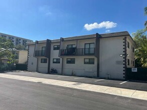 1251 NW 4th St in Miami, FL - Building Photo - Building Photo