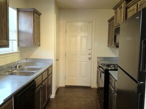 1305 Chapel Creek Rd in Waco, TX - Building Photo - Building Photo