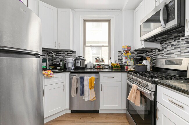 10 Woodbridge St, Unit 7 in Cambridge, MA - Building Photo - Building Photo