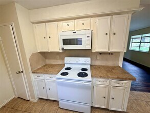 15811 Nutcracker Ct in Humble, TX - Foto de edificio - Building Photo