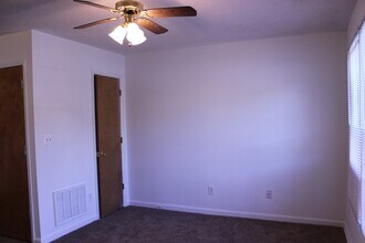2942 Faversham Pl in Raleigh, NC - Building Photo - Building Photo