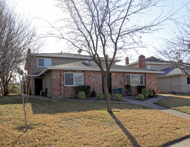 4145 Apostolo Cir in Sacramento, CA - Foto de edificio - Building Photo