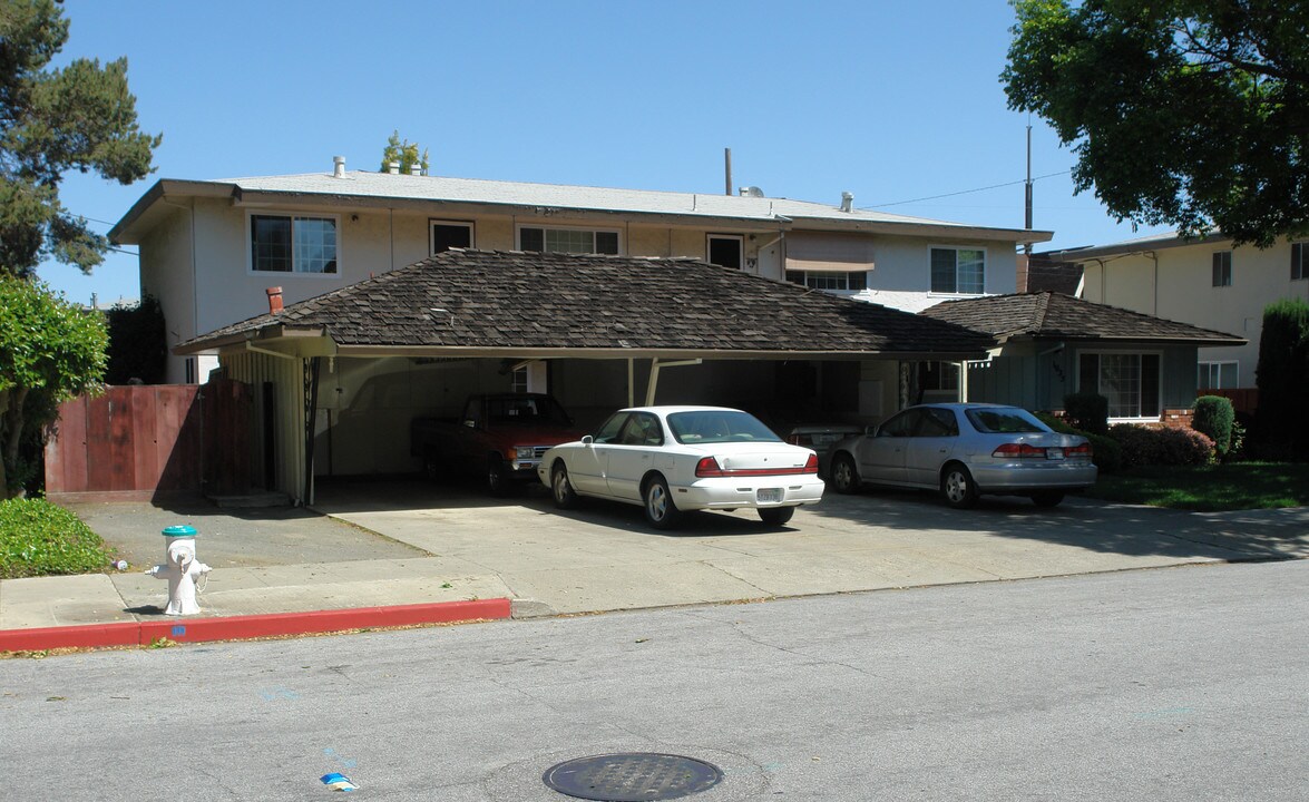 1035 Olive Ave in Sunnyvale, CA - Building Photo