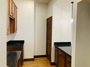 104 E North Ave, Unit 2 in Pittsburgh, PA - Foto de edificio - Building Photo