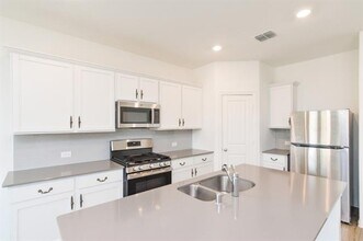 504 Nolan Wy in Little Elm, TX - Building Photo - Building Photo