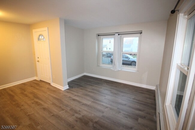 31 Stewart Pl in Fanwood, NJ - Building Photo - Building Photo