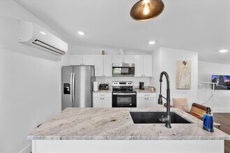 18 W Elder St in Cincinnati, OH - Building Photo - Building Photo