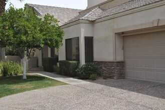 7272 E Gainey Ranch Rd in Scottsdale, AZ - Building Photo - Building Photo