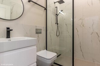 4177 W Belmont Ave, Unit 3153-305 in Chicago, IL - Foto de edificio - Building Photo