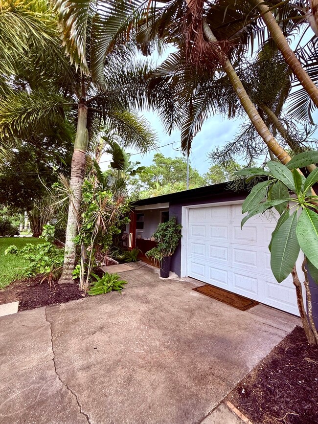 414 Bywater Dr in Orlando, FL - Building Photo - Building Photo