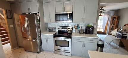 6 Albergo Ct in Bethpage, NY - Building Photo - Building Photo