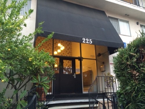 225 Montana Ave-Unit -202 in Santa Monica, CA - Building Photo