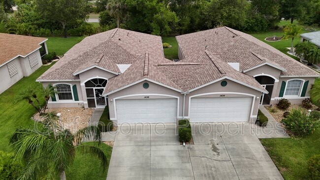 1436 Hedgewood Cir in North Port, FL - Building Photo - Building Photo
