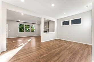 1072 SW Sedge St in Port Orchard, WA - Building Photo - Building Photo