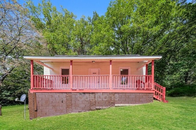 property at 2019 Row St