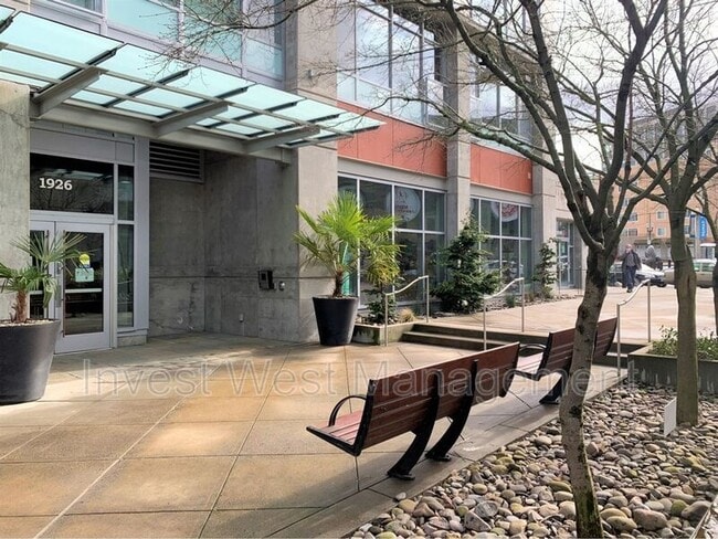 property at 1926 W Burnside St