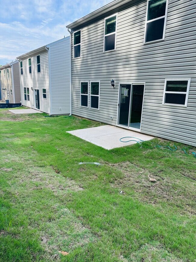 1031 20th Ave Loop SE in Hickory, NC - Building Photo - Building Photo