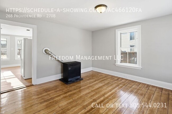 268 Providence Rd in Grafton, MA - Foto de edificio - Building Photo