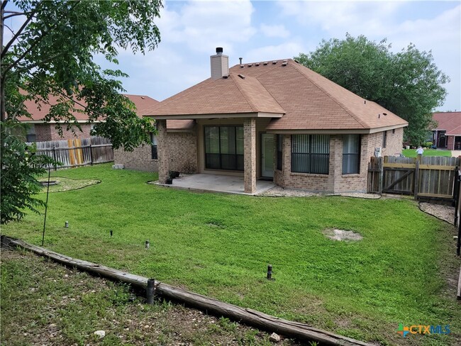 property at 1104 Lambrusco Dr