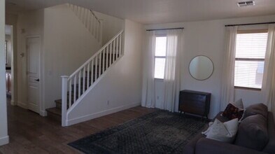 3718 E Sebastian Ln in Gilbert, AZ - Building Photo - Building Photo