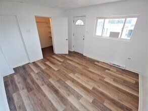 324 Millbridge St in Pittsburgh, PA - Building Photo - Building Photo