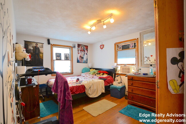 31 Duval St, Unit 1 in Boston, MA - Building Photo - Building Photo